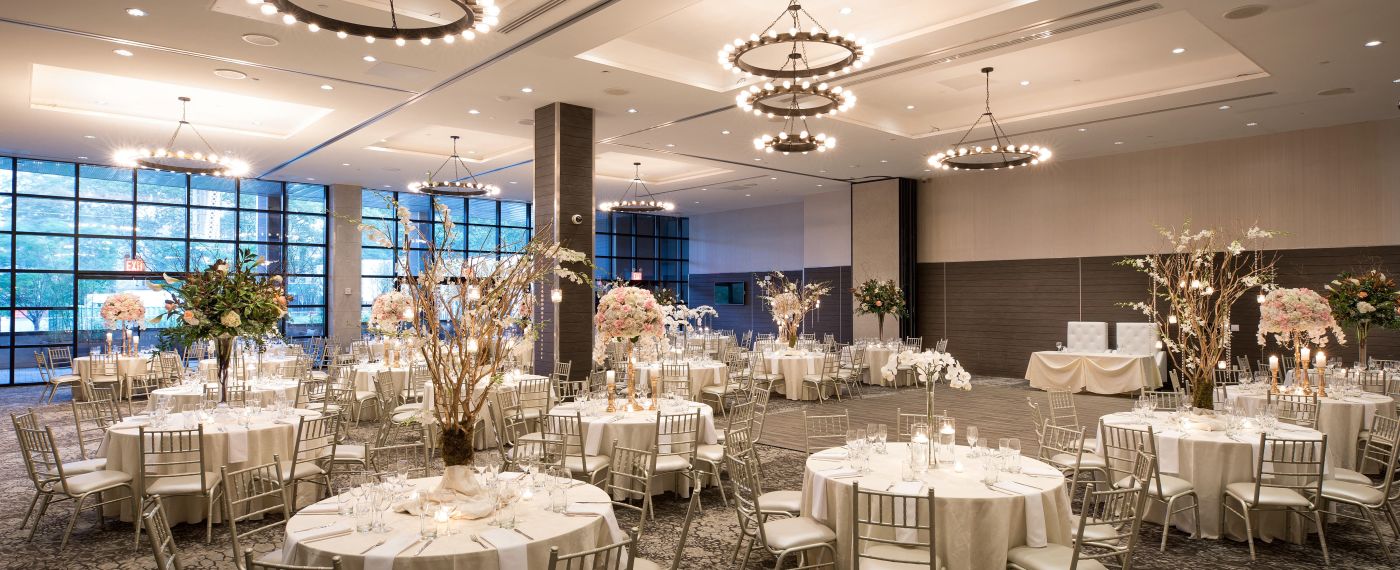 Beautiful Long Island City wedding venue at The Ravel Hotel in Long Island City, NYC.